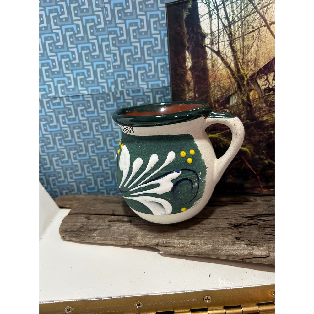 El Salvador Hand Painted Terracotta Pottery Mug Green White Floral Glazed 4.5"